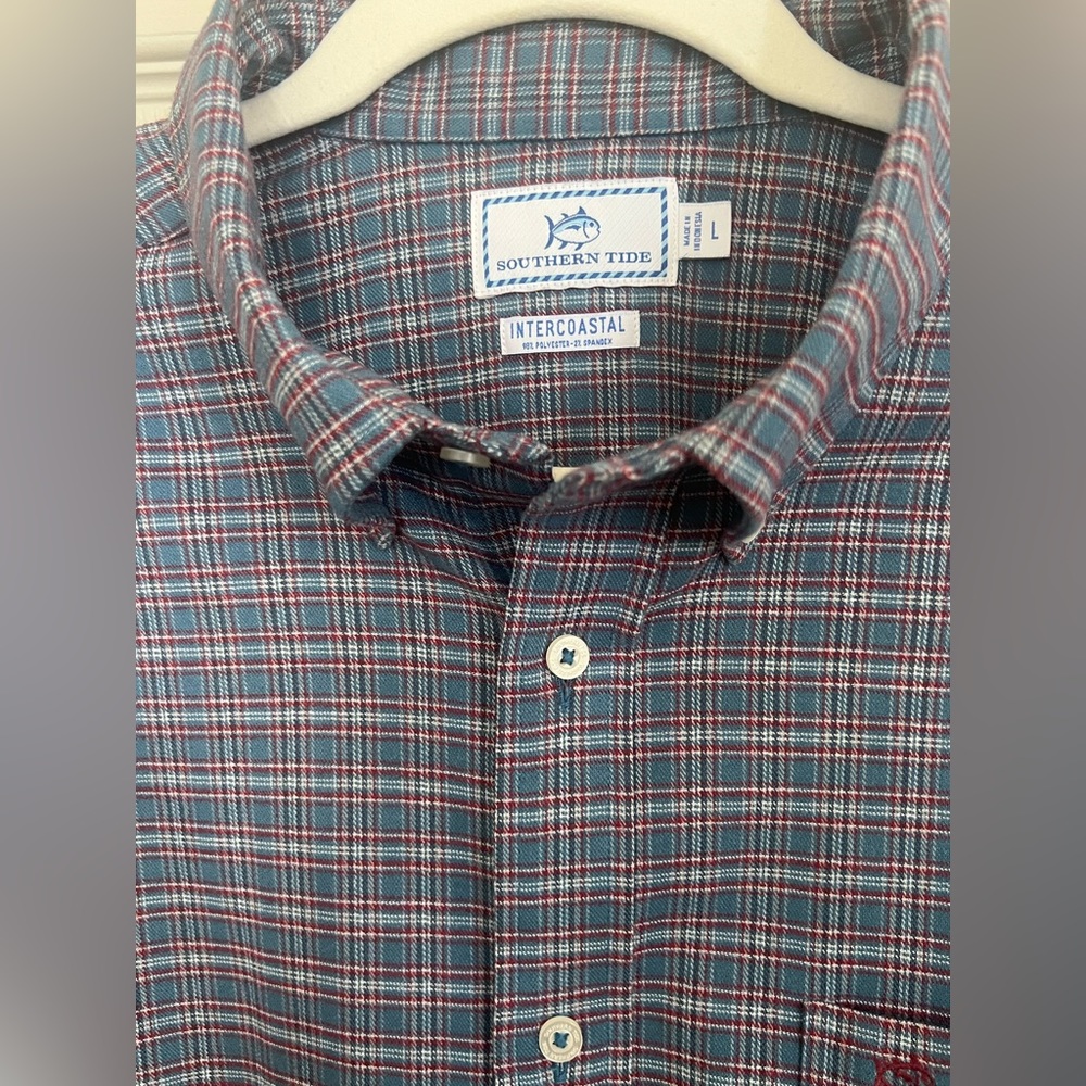 NWOT Southern Tide Men’s flannel button down shirt. Size L